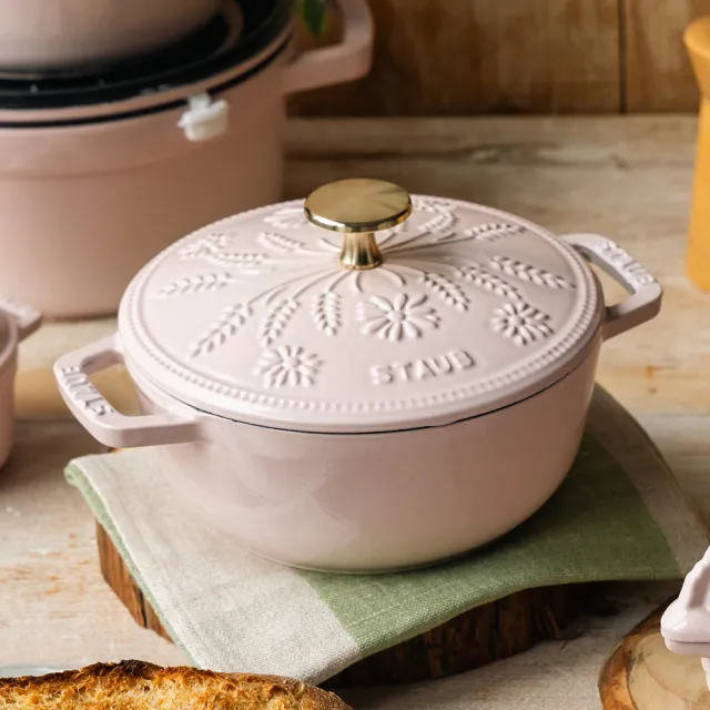 【STAUB】粉紅奶酪琺瑯鑄鐵鍋雙鍋組-圓鍋24cm+Margaret瑪格麗特和食鍋16cm(德國雙人牌集團官方直)