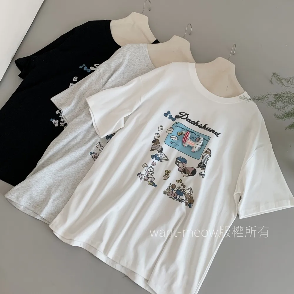 【Want-Meow】90公斤可穿/寬鬆百搭立體狗藍框狗狗圖T圓領上衣大學T短袖T(大碼上衣/大碼/大尺碼/短袖上衣)